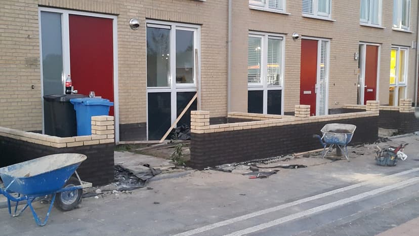 Lage metselmuurtjes foto 1