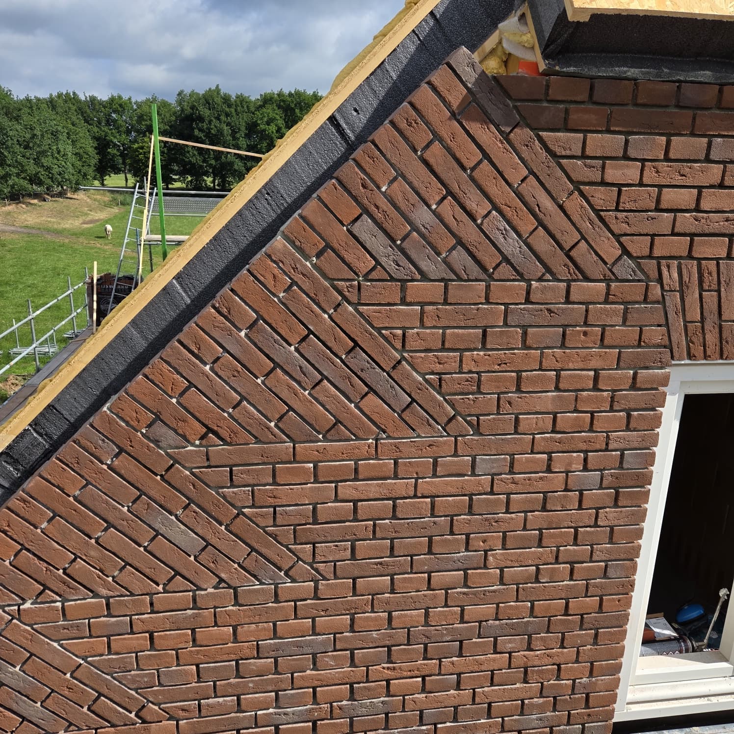 Boerderijwoning met siermetselwerk foto 6